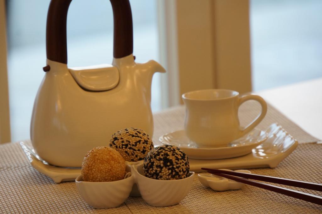 Ammi Cepu Hotel Eksteriør billede