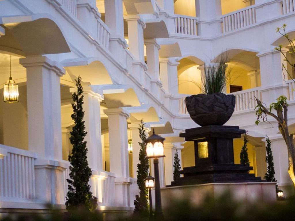 Ammi Cepu Hotel Eksteriør billede